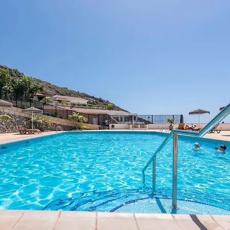 The Sunset Views Costa Adeje, Heated Pool Appartement